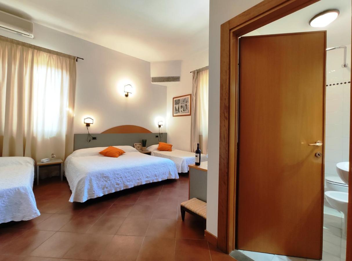 Locanda Menabuoi Donoratico Exteriör bild