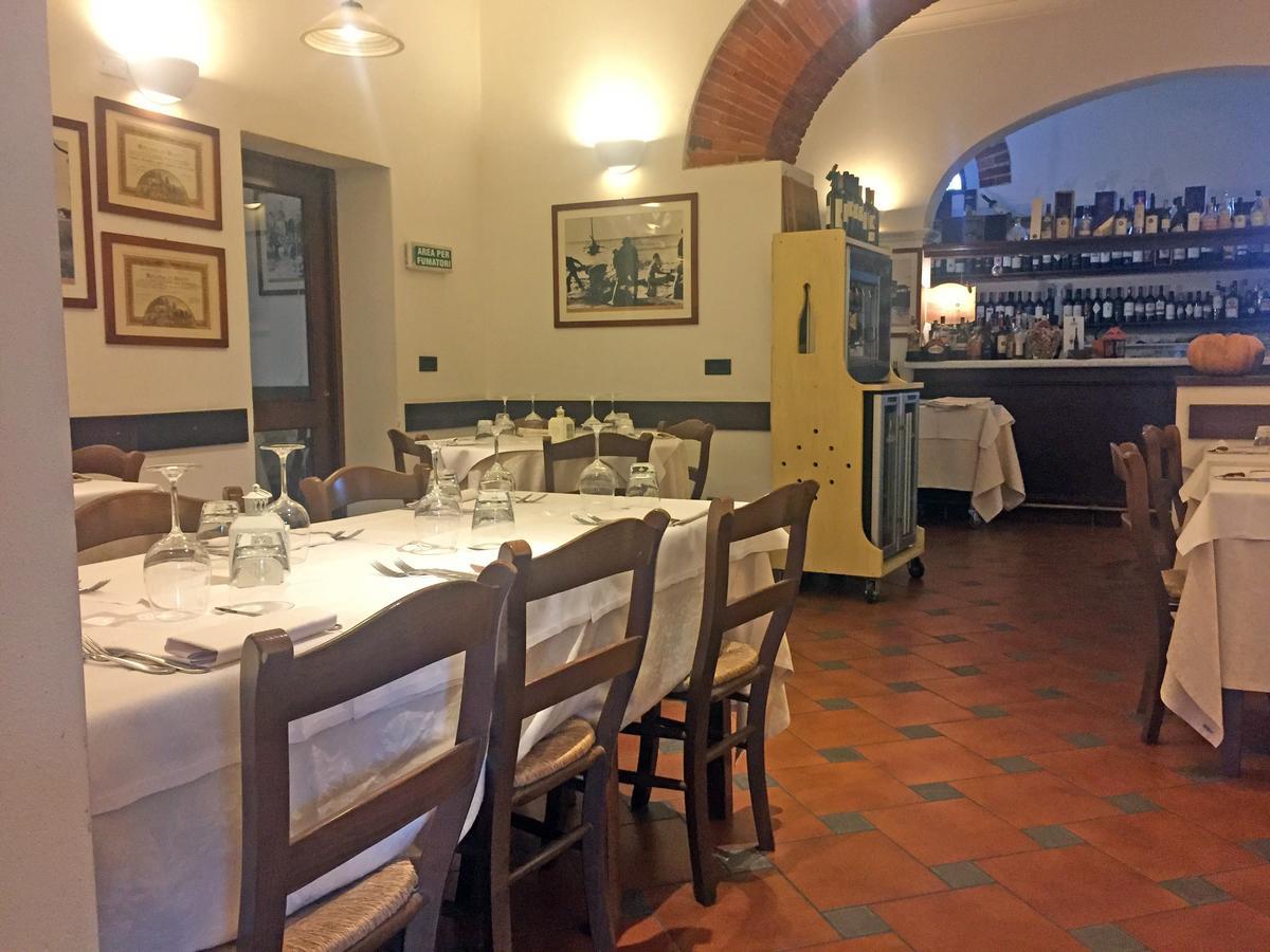 Locanda Menabuoi Donoratico Exteriör bild